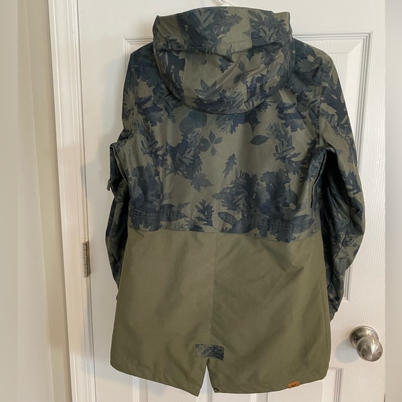 Roxy Tribe Snowboard Jacket (Small) - Picture 3 of 13